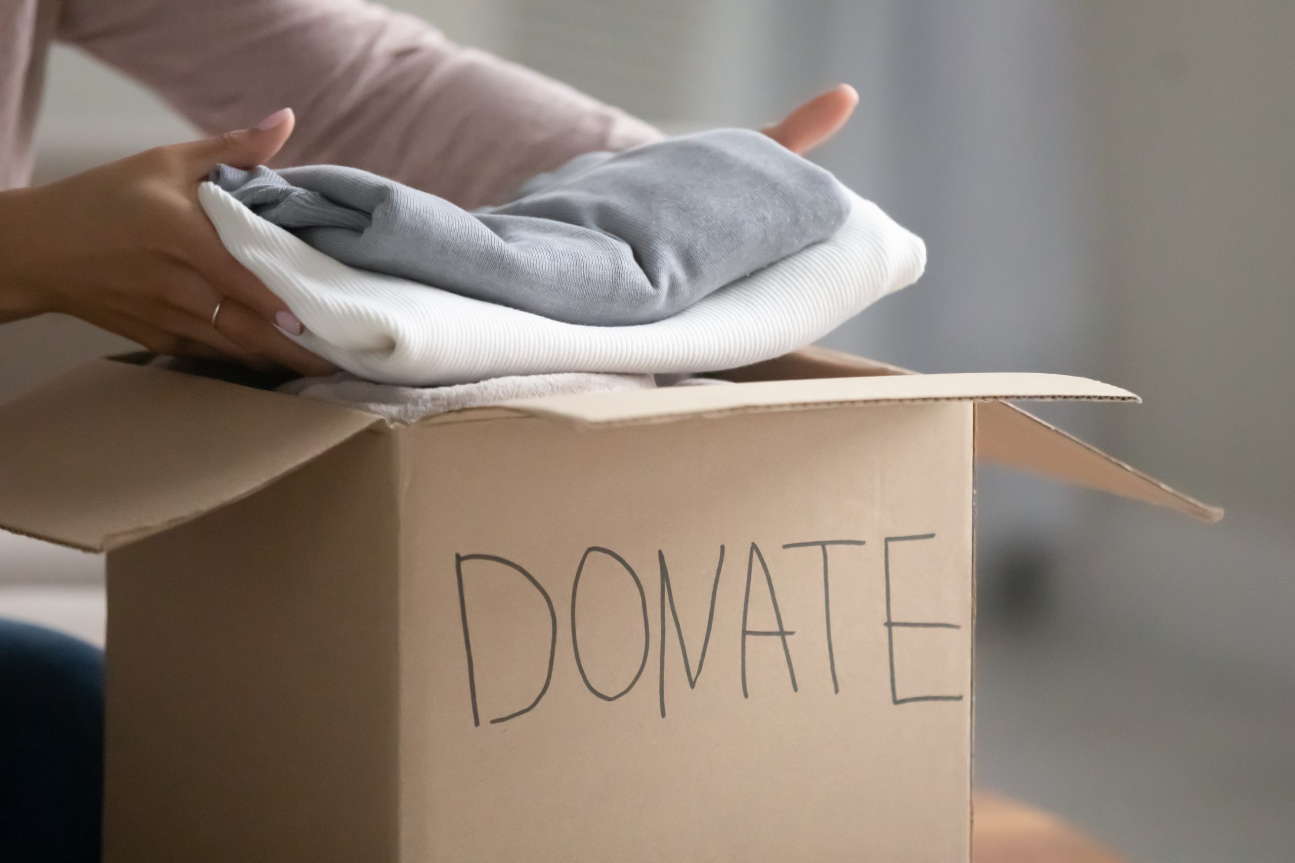 LG #shareyourclothes – a project that brings real help